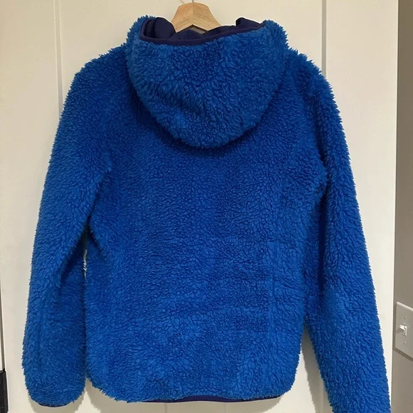 Women’s Size Medium Hooded Patagonia Fleece. - Picture 3 of 3